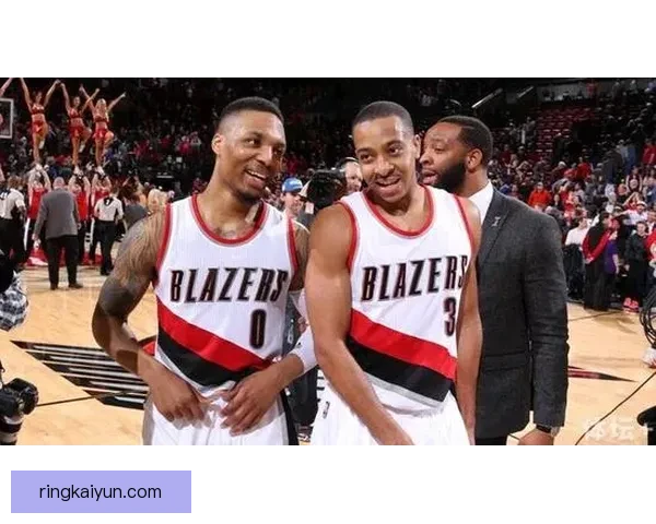 拉波尔特防守数据持续稳健,引领球队后防线表现值得关注 拉波尔特防守数据持续稳健,引领球队后防线表现值得关注